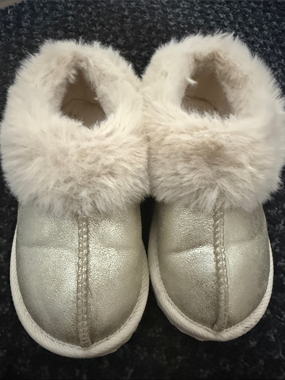 Cat & Jack Metallic Cream Faux-Fur Slip-On Slippers